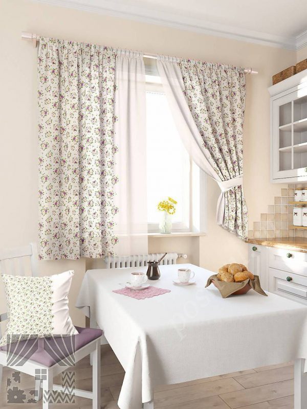 izyasshnyj-komplekt-gotovyh-shtor-v-stile-provans-dlya-kuhni.jpg.b