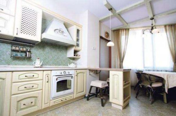 белый потолок на кухне в стиле прованс